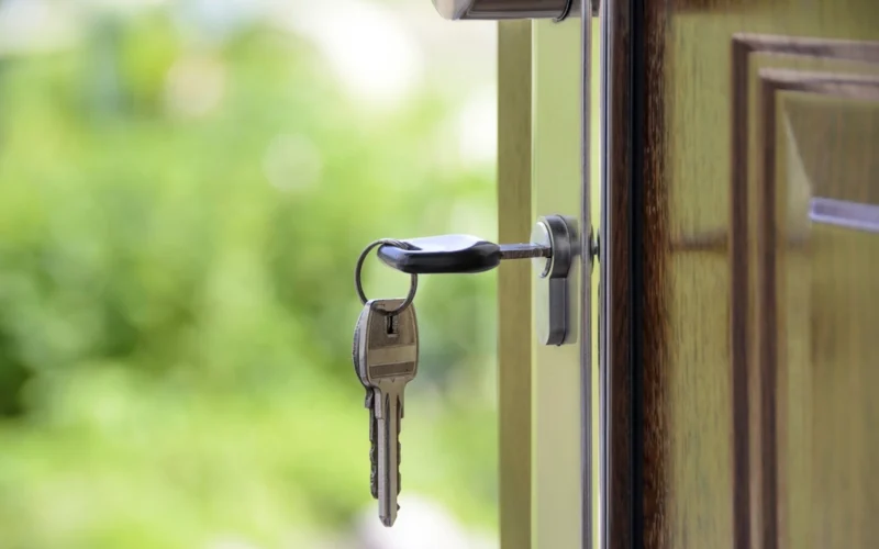 House key in a front door lock